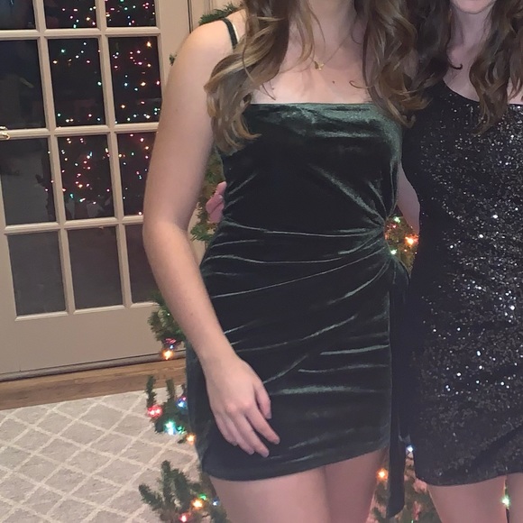 Majorelle Asbury Velvet Green Mini Dress - Picture 5 of 5